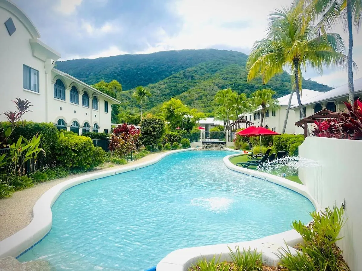 Resort Apartment In Palm Cove Australia